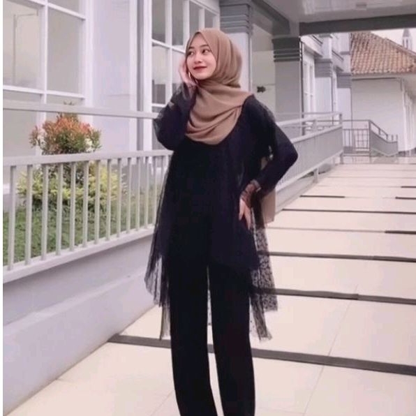 Valerie Outer