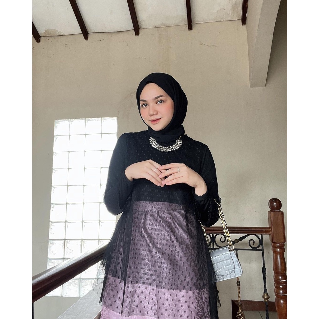 Valerie Outer