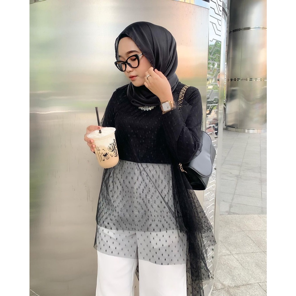 Valerie Outer
